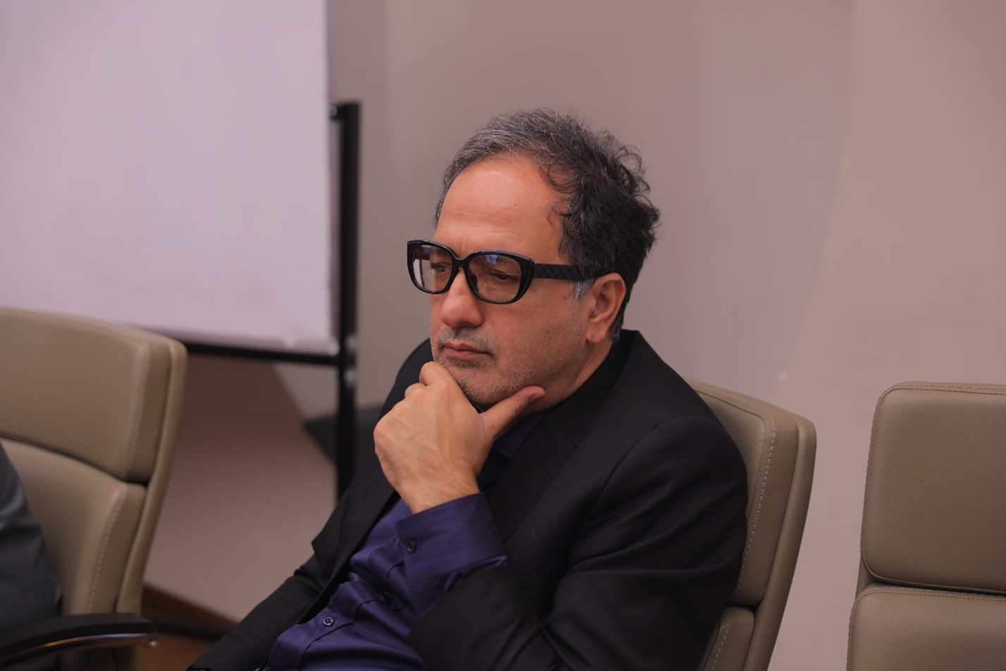 گزارش خبری نشست «افول آمریکا؛ واقعیتی در نظم نوین جهانی» -